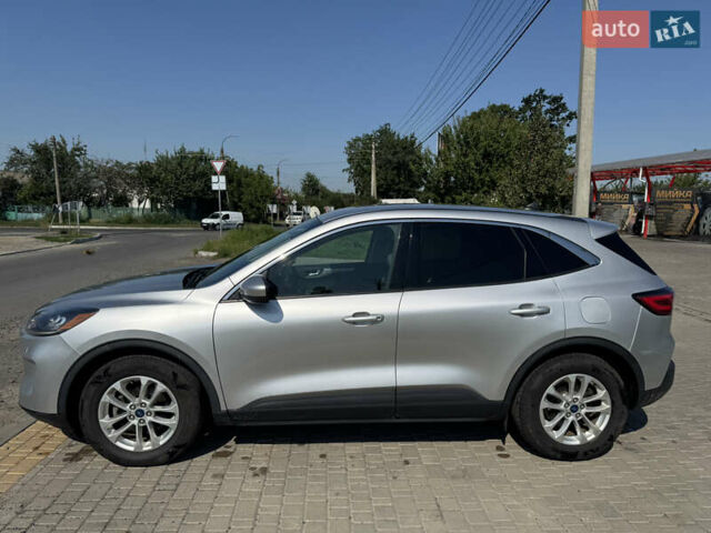 Форд Эскейп 2020 в Умани на Automoto.ua Серый Форд Эскейп, объемом двигателя 1.5 л и пробегом 167 тыс. км за 15000 $, фото 1 на Automoto.ua