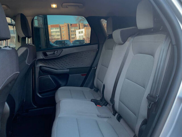 Форд Эскейп 2020 в Ивано-Франковске на Automoto.ua Серый Форд Эскейп, объемом двигателя 1.5 л и пробегом 100 тыс. км за 16300 $, фото 16 на Automoto.ua