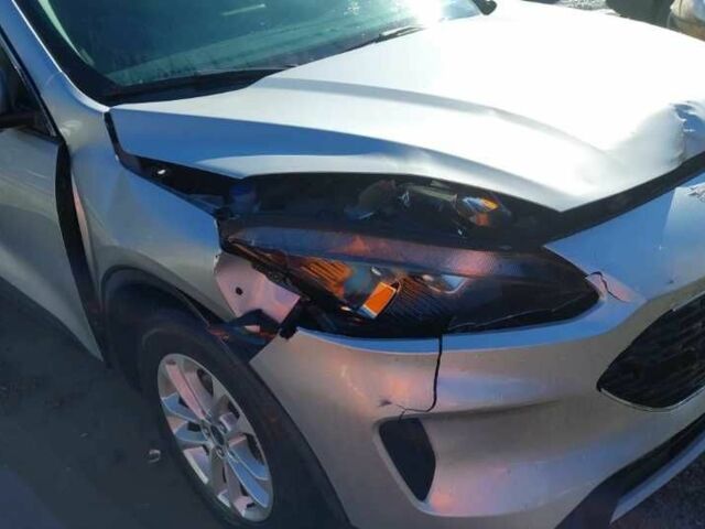 Серый Форд Эскейп, объемом двигателя 1.5 л и пробегом 64 тыс. км за 10500 $, фото 16 на Automoto.ua