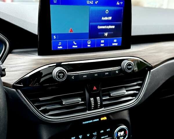 Серый Форд Эскейп, объемом двигателя 2.49 л и пробегом 81 тыс. км за 22990 $, фото 29 на Automoto.ua