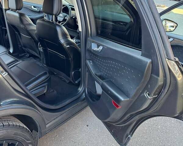 Форд Эскейп 2020 в Одессе на Automoto.ua Серый Форд Эскейп, объемом двигателя 2.5 л и пробегом 72 тыс. км за 23000 $, фото 26 на Automoto.ua