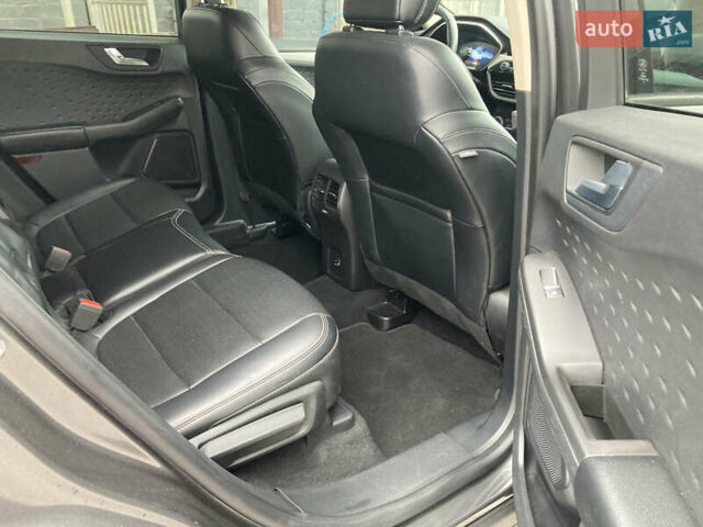 Форд Эскейп 2020 в Харькове на Automoto.ua Серый Форд Эскейп, объемом двигателя 2.49 л и пробегом 97 тыс. км за 20700 $, фото 10 на Automoto.ua