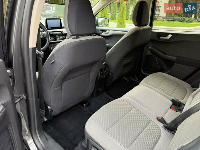 Форд Эскейп 2020 в Киеве на Automoto.ua Серый Форд Эскейп, объемом двигателя 1.5 л и пробегом 124 тыс. км за 14950 $, фото 42 на Automoto.ua