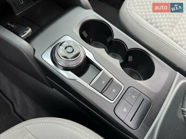 Сірий Форд Ескейп, об'ємом двигуна 1.5 л та пробігом 116 тис. км за 14000 $, фото 40 на Automoto.ua