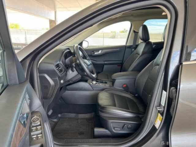 Форд Эскейп 2020 в Житомире на Automoto.ua Серый Форд Эскейп, объемом двигателя 2 л и пробегом 47 тыс. км за 12500 $, фото 6 на Automoto.ua