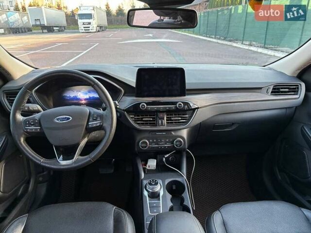 Серый Форд Эскейп, объемом двигателя 2 л и пробегом 49 тыс. км за 18250 $, фото 28 на Automoto.ua