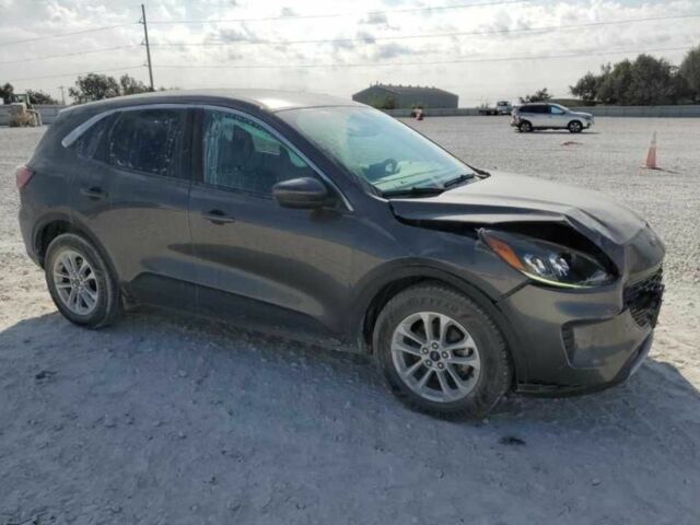 Сірий Форд Ескейп, об'ємом двигуна 1.5 л та пробігом 163 тис. км за 10900 $, фото 3 на Automoto.ua