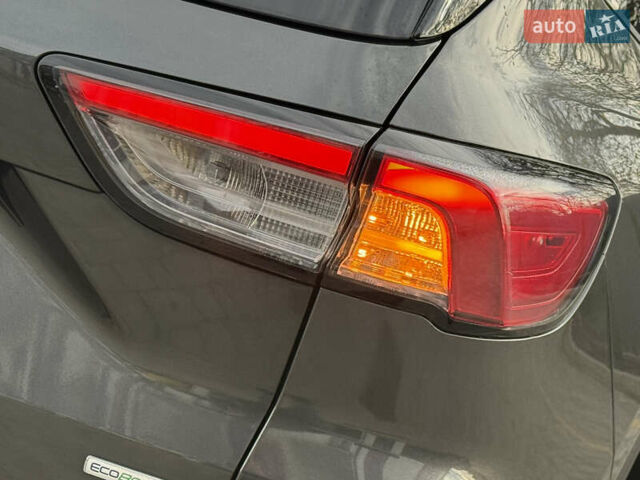 Серый Форд Эскейп, объемом двигателя 1.5 л и пробегом 166 тыс. км за 14500 $, фото 26 на Automoto.ua