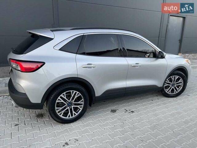 Серый Форд Эскейп, объемом двигателя 1.5 л и пробегом 115 тыс. км за 15500 $, фото 15 на Automoto.ua