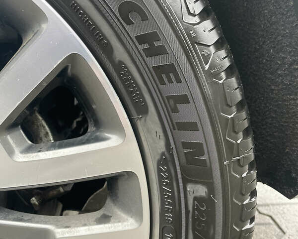 Сірий Форд Ескейп, об'ємом двигуна 2.49 л та пробігом 94 тис. км за 20500 $, фото 28 на Automoto.ua