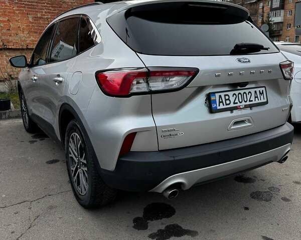 Серый Форд Эскейп, объемом двигателя 1.5 л и пробегом 103 тыс. км за 13000 $, фото 4 на Automoto.ua