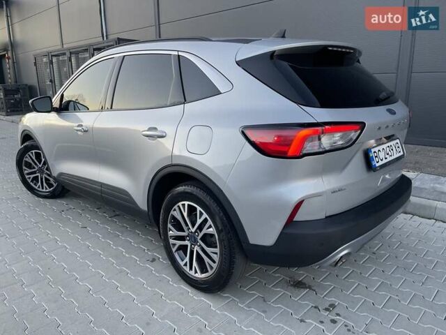 Серый Форд Эскейп, объемом двигателя 1.5 л и пробегом 115 тыс. км за 15500 $, фото 3 на Automoto.ua