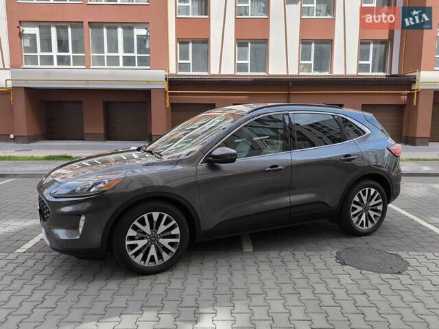 Серый Форд Эскейп, объемом двигателя 2.5 л и пробегом 196 тыс. км за 19450 $, фото 17 на Automoto.ua