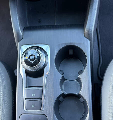 Сірий Форд Ескейп, об'ємом двигуна 1.5 л та пробігом 40 тис. км за 16999 $, фото 28 на Automoto.ua