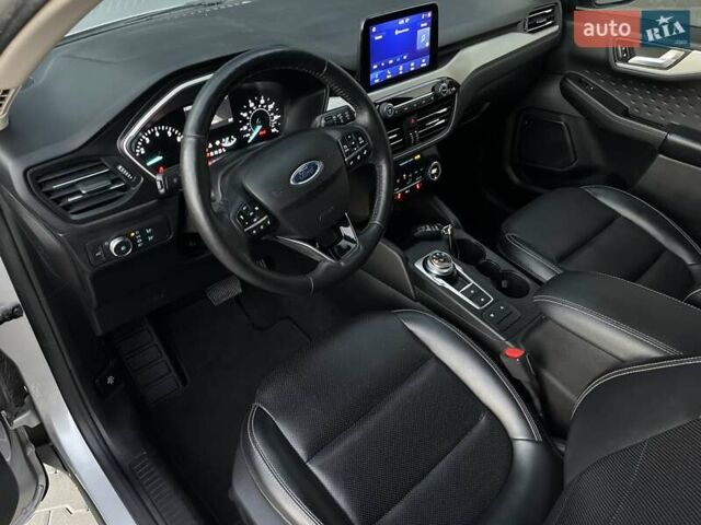 Серый Форд Эскейп, объемом двигателя 1.5 л и пробегом 115 тыс. км за 15500 $, фото 28 на Automoto.ua