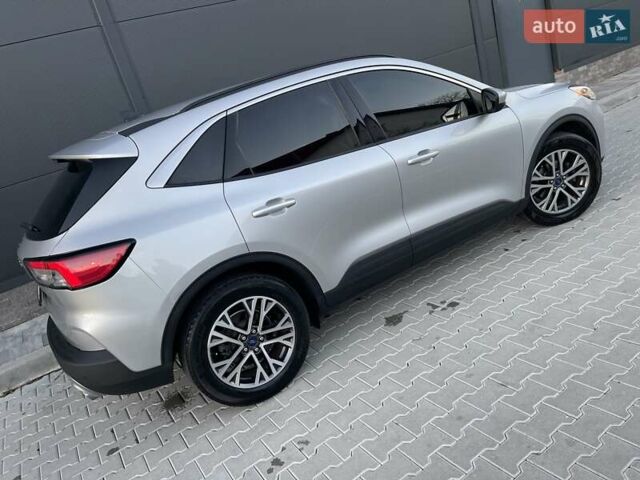 Серый Форд Эскейп, объемом двигателя 1.5 л и пробегом 115 тыс. км за 15500 $, фото 16 на Automoto.ua