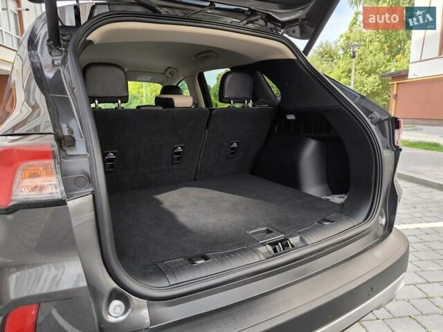 Серый Форд Эскейп, объемом двигателя 2.5 л и пробегом 196 тыс. км за 19950 $, фото 31 на Automoto.ua