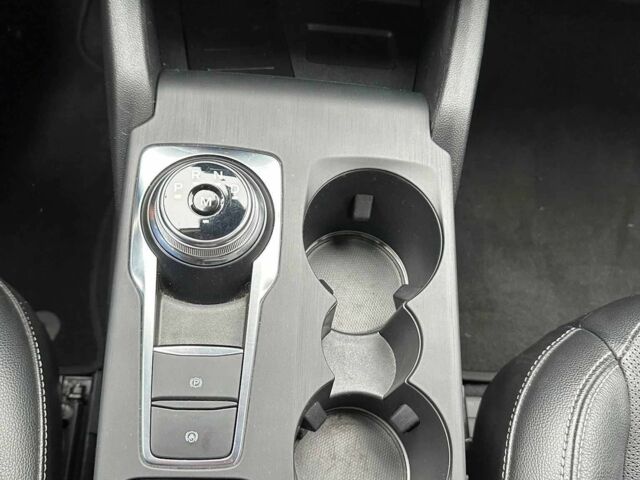 Серый Форд Эскейп, объемом двигателя 2 л и пробегом 39 тыс. км за 11000 $, фото 12 на Automoto.ua