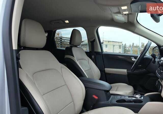 Форд Эскейп 2020 в Киеве на Automoto.ua Серый Форд Эскейп, объемом двигателя 2.5 л и пробегом 104 тыс. км за 21490 $, фото 9 на Automoto.ua