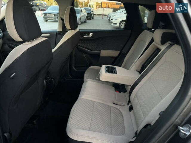 Серый Форд Эскейп, объемом двигателя 1.5 л и пробегом 158 тыс. км за 15750 $, фото 23 на Automoto.ua