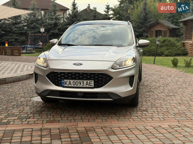 Сірий Форд Ескейп, об'ємом двигуна 1.5 л та пробігом 105 тис. км за 16999 $, фото 10 на Automoto.ua