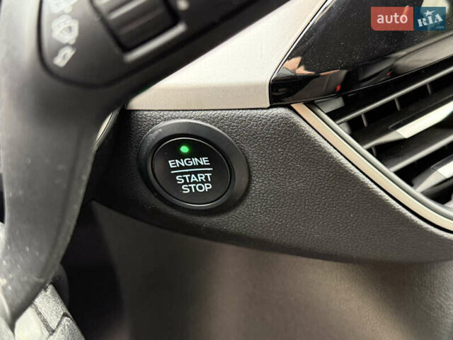 Форд Эскейп 2020 в Киеве на Automoto.ua Серый Форд Эскейп, объемом двигателя 1.5 л и пробегом 124 тыс. км за 14950 $, фото 29 на Automoto.ua