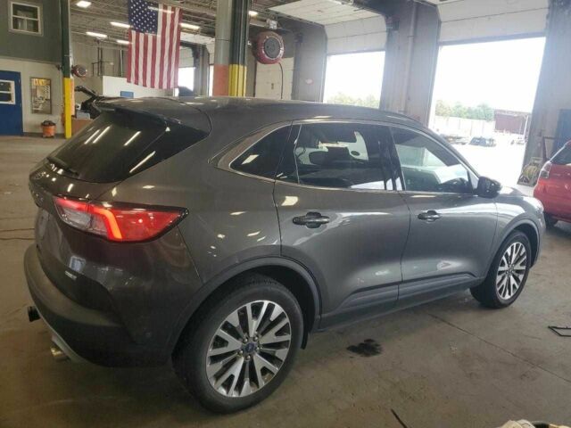 Сірий Форд Ескейп, об'ємом двигуна 2 л та пробігом 29 тис. км за 5600 $, фото 2 на Automoto.ua