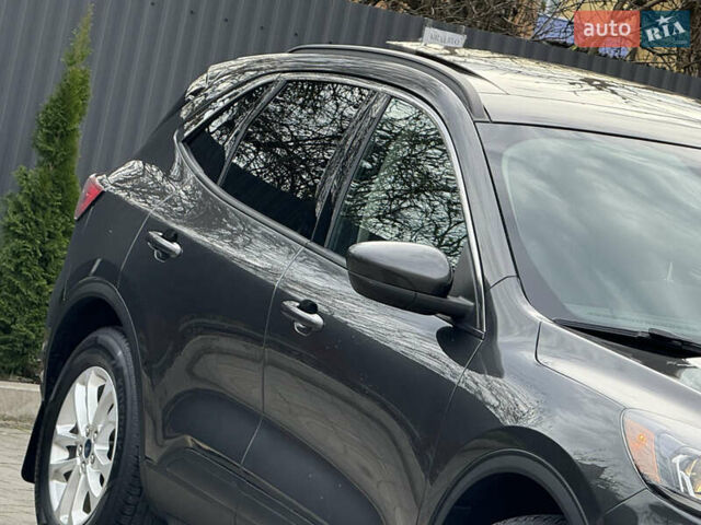 Сірий Форд Ескейп, об'ємом двигуна 1.5 л та пробігом 116 тис. км за 14000 $, фото 13 на Automoto.ua