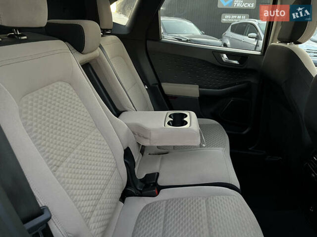 Серый Форд Эскейп, объемом двигателя 1.5 л и пробегом 158 тыс. км за 15750 $, фото 25 на Automoto.ua