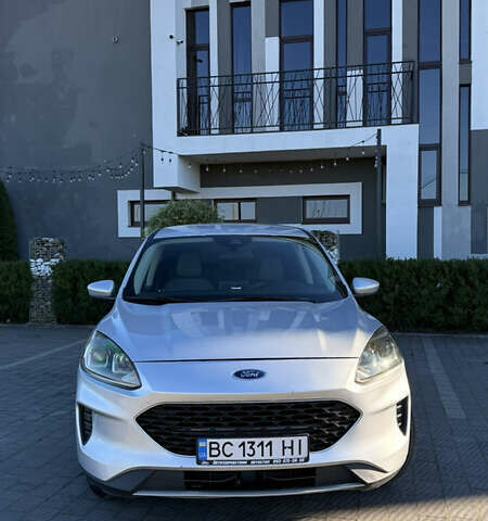 Сірий Форд Ескейп, об'ємом двигуна 1.5 л та пробігом 40 тис. км за 16999 $, фото 1 на Automoto.ua