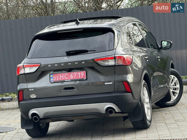 Сірий Форд Ескейп, об'ємом двигуна 1.5 л та пробігом 116 тис. км за 14000 $, фото 19 на Automoto.ua