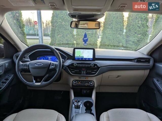 Сірий Форд Ескейп, об'ємом двигуна 2 л та пробігом 46 тис. км за 20900 $, фото 47 на Automoto.ua