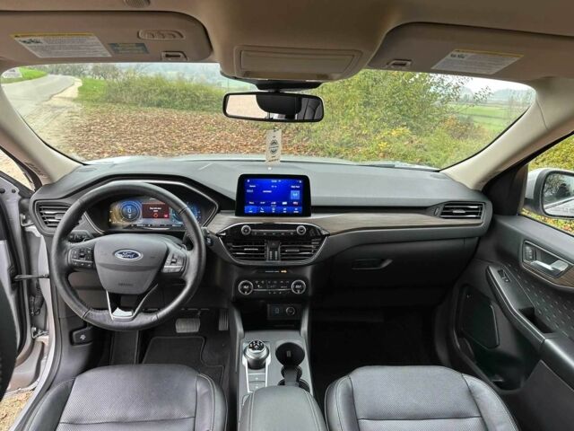 Серый Форд Эскейп, объемом двигателя 2 л и пробегом 39 тыс. км за 11000 $, фото 8 на Automoto.ua