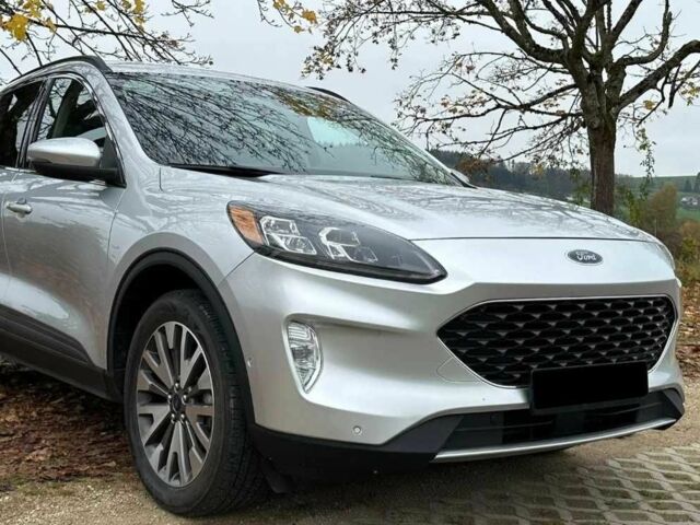 Серый Форд Эскейп, объемом двигателя 2 л и пробегом 39 тыс. км за 11000 $, фото 6 на Automoto.ua