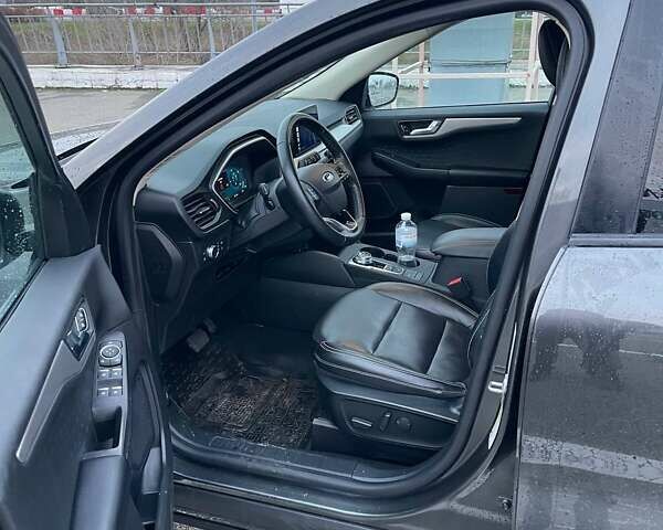 Серый Форд Эскейп, объемом двигателя 2.49 л и пробегом 127 тыс. км за 18800 $, фото 10 на Automoto.ua