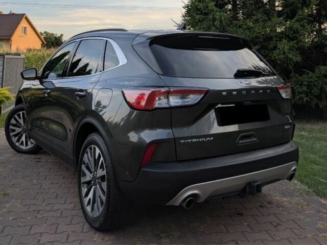 Сірий Форд Ескейп, об'ємом двигуна 2 л та пробігом 108 тис. км за 11500 $, фото 1 на Automoto.ua