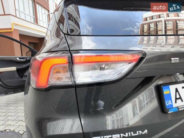 Серый Форд Эскейп, объемом двигателя 2.5 л и пробегом 196 тыс. км за 19950 $, фото 57 на Automoto.ua