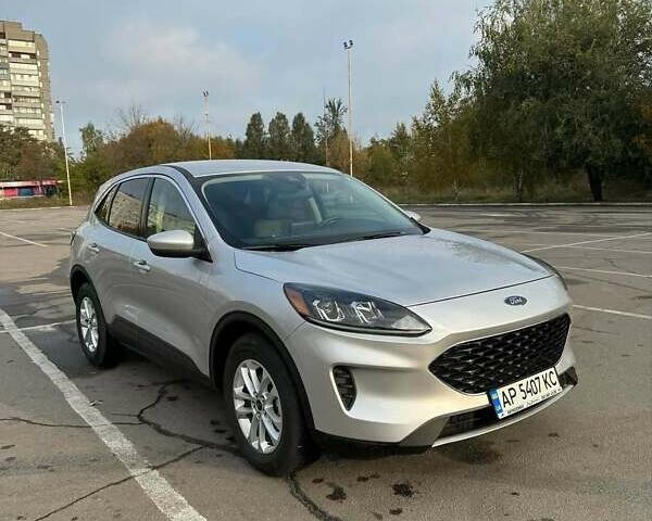 Серый Форд Эскейп, объемом двигателя 1.5 л и пробегом 51 тыс. км за 13100 $, фото 2 на Automoto.ua
