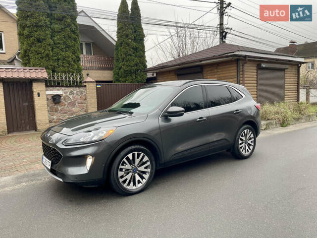 Серый Форд Эскейп, объемом двигателя 2 л и пробегом 51 тыс. км за 18999 $, фото 10 на Automoto.ua