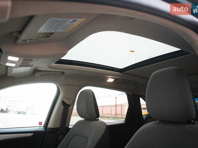 Серый Форд Эскейп, объемом двигателя 1.5 л и пробегом 49 тыс. км за 18600 $, фото 10 на Automoto.ua