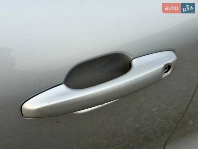 Сірий Форд Ескейп, об'ємом двигуна 1.5 л та пробігом 115 тис. км за 18000 $, фото 7 на Automoto.ua