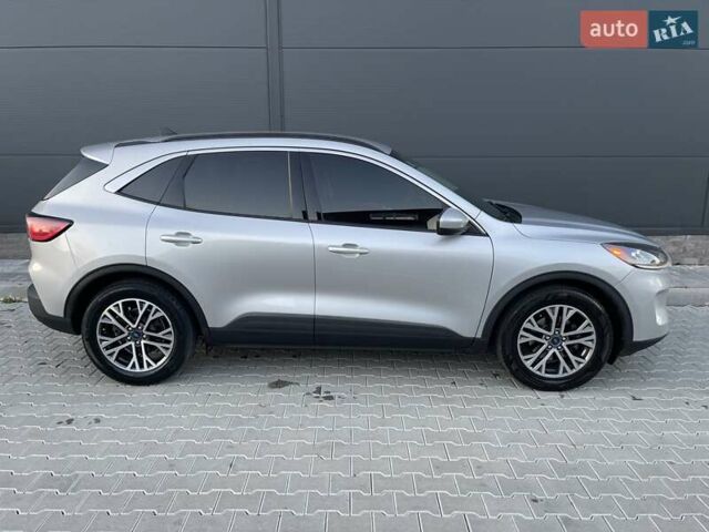 Серый Форд Эскейп, объемом двигателя 1.5 л и пробегом 115 тыс. км за 15500 $, фото 17 на Automoto.ua