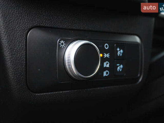 Серый Форд Эскейп, объемом двигателя 1.5 л и пробегом 49 тыс. км за 18600 $, фото 26 на Automoto.ua