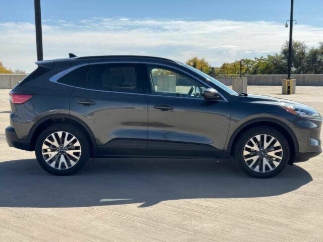 Форд Эскейп 2020 в Житомире на Automoto.ua Серый Форд Эскейп, объемом двигателя 2 л и пробегом 47 тыс. км за 12500 $, фото 2 на Automoto.ua