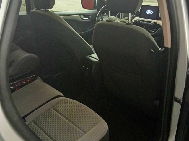 Серый Форд Эскейп, объемом двигателя 1.5 л и пробегом 109 тыс. км за 16500 $, фото 19 на Automoto.ua