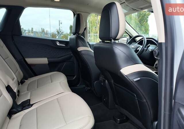 Форд Эскейп 2020 в Киеве на Automoto.ua Серый Форд Эскейп, объемом двигателя 2.5 л и пробегом 104 тыс. км за 21490 $, фото 11 на Automoto.ua