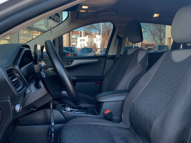 Форд Эскейп 2020 в Ивано-Франковске на Automoto.ua Серый Форд Эскейп, объемом двигателя 1.5 л и пробегом 100 тыс. км за 16300 $, фото 8 на Automoto.ua