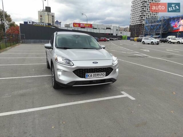 Форд Эскейп 2020 в Киеве на Automoto.ua Серый Форд Эскейп, объемом двигателя 2 л и пробегом 83 тыс. км за 20500 $, фото 2 на Automoto.ua