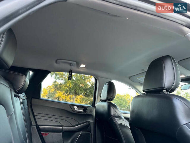 Серый Форд Эскейп, объемом двигателя 0 л и пробегом 156 тыс. км за 16999 $, фото 6 на Automoto.ua