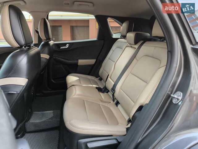 Серый Форд Эскейп, объемом двигателя 2.5 л и пробегом 196 тыс. км за 19950 $, фото 33 на Automoto.ua